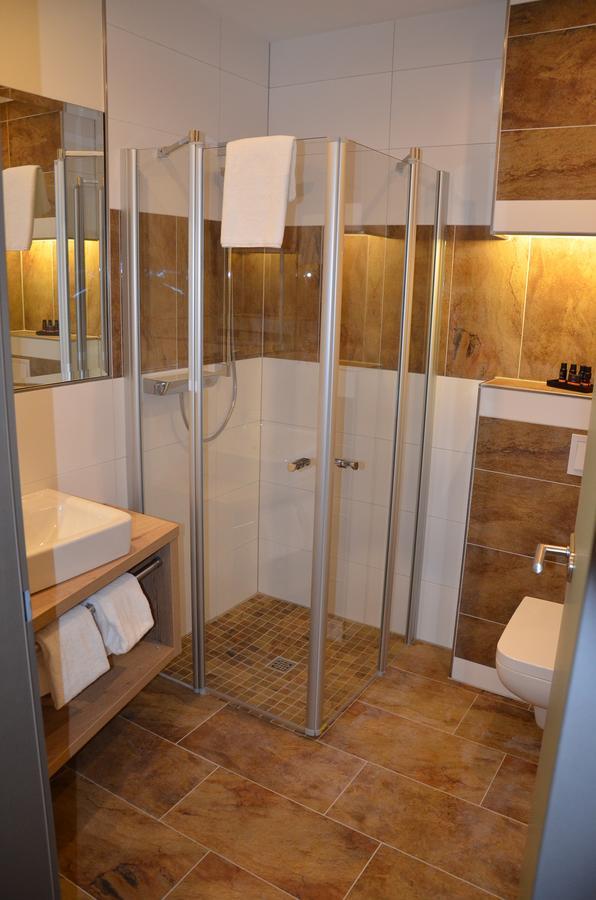 Sky Hotel Cloppenburg Eksteriør billede