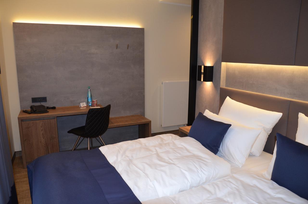 Sky Hotel Cloppenburg Eksteriør billede
