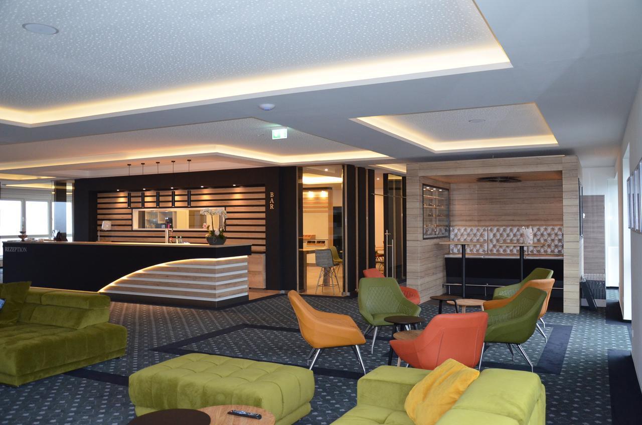 Sky Hotel Cloppenburg Eksteriør billede