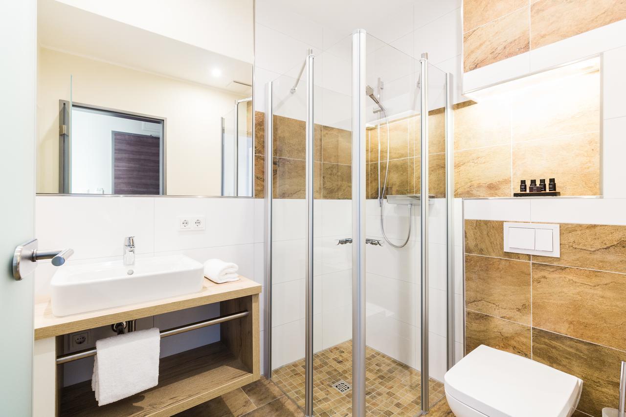Sky Hotel Cloppenburg Eksteriør billede