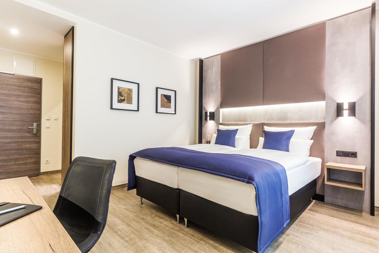Sky Hotel Cloppenburg Eksteriør billede