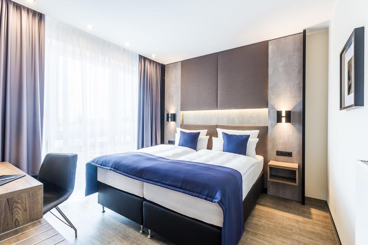 Sky Hotel Cloppenburg Eksteriør billede
